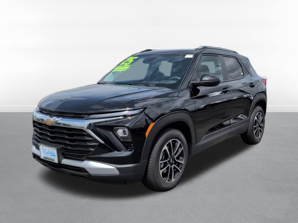 Used 2025 Chevrolet TrailBlazer LT FWD image 11