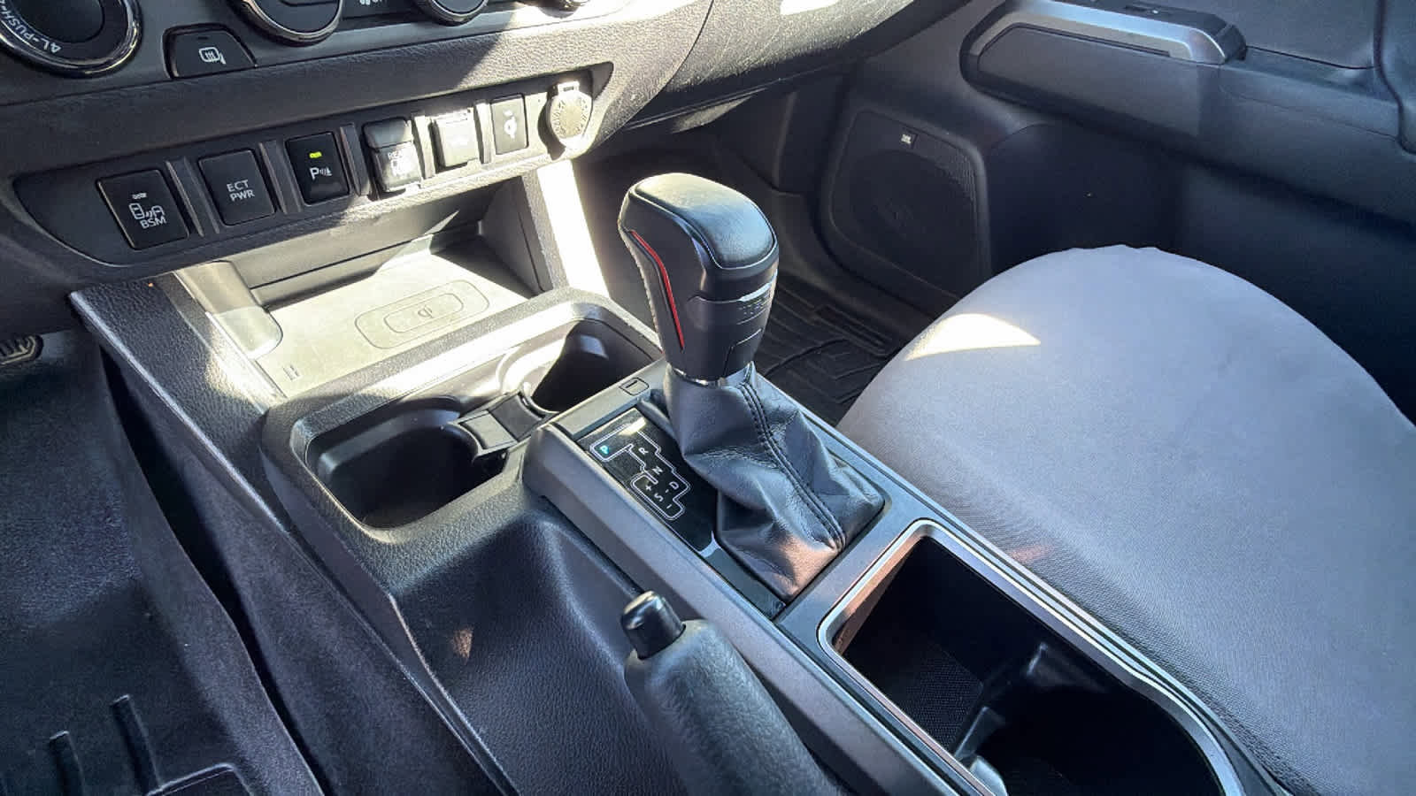 Used 2021 Toyota Tacoma TRD Sport w/ TRD Premium Sport Package image 13