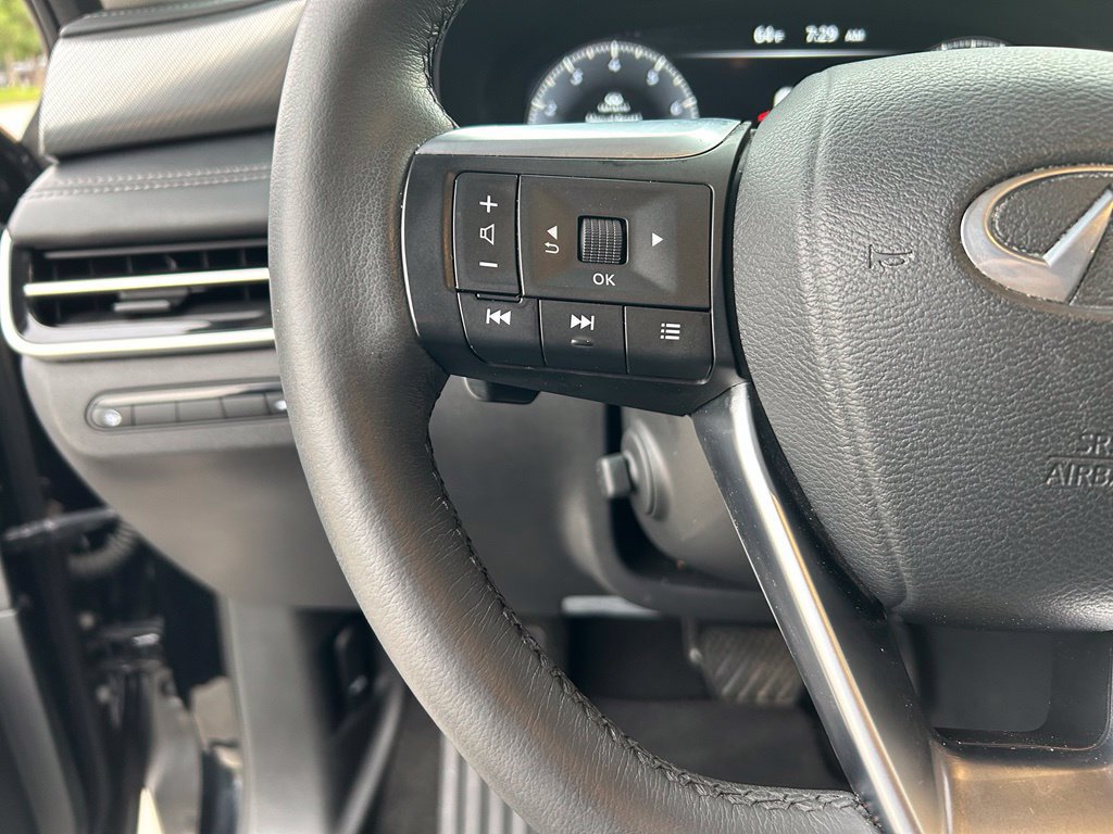 Used 2024 INFINITI QX60 Luxe w/ Performance Audio Package AWD/4WD image 16