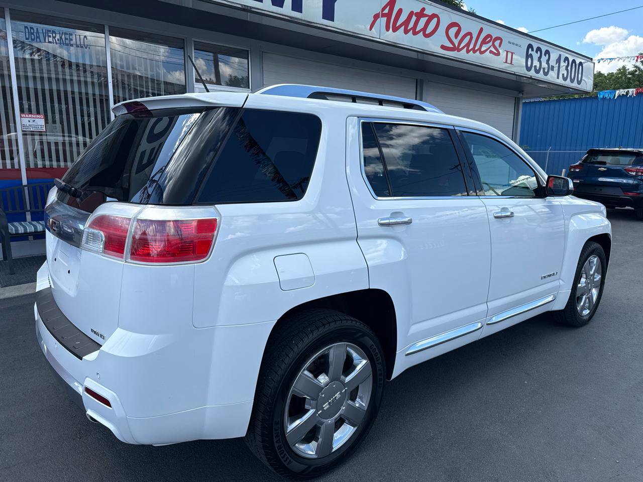 Used 2015 GMC Terrain Denali AWD/4WD image 3