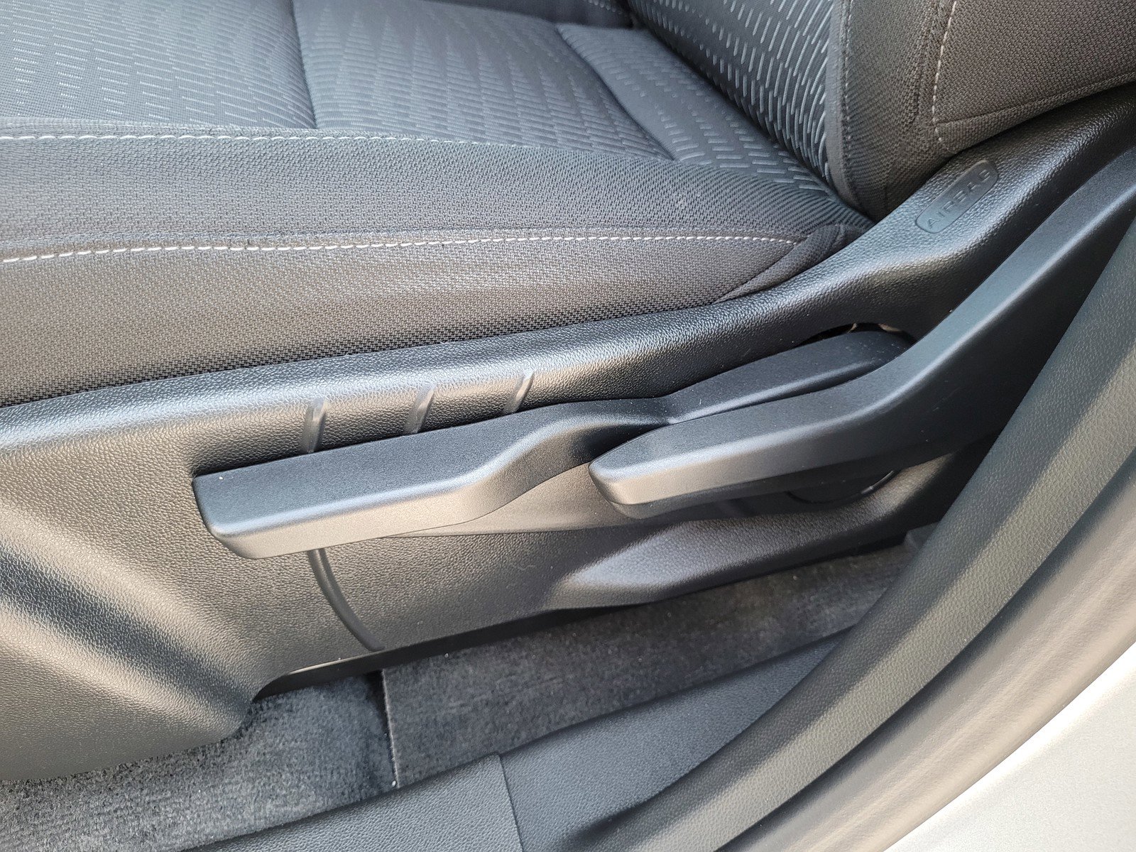 Used 2025 Chevrolet Equinox LT image 11