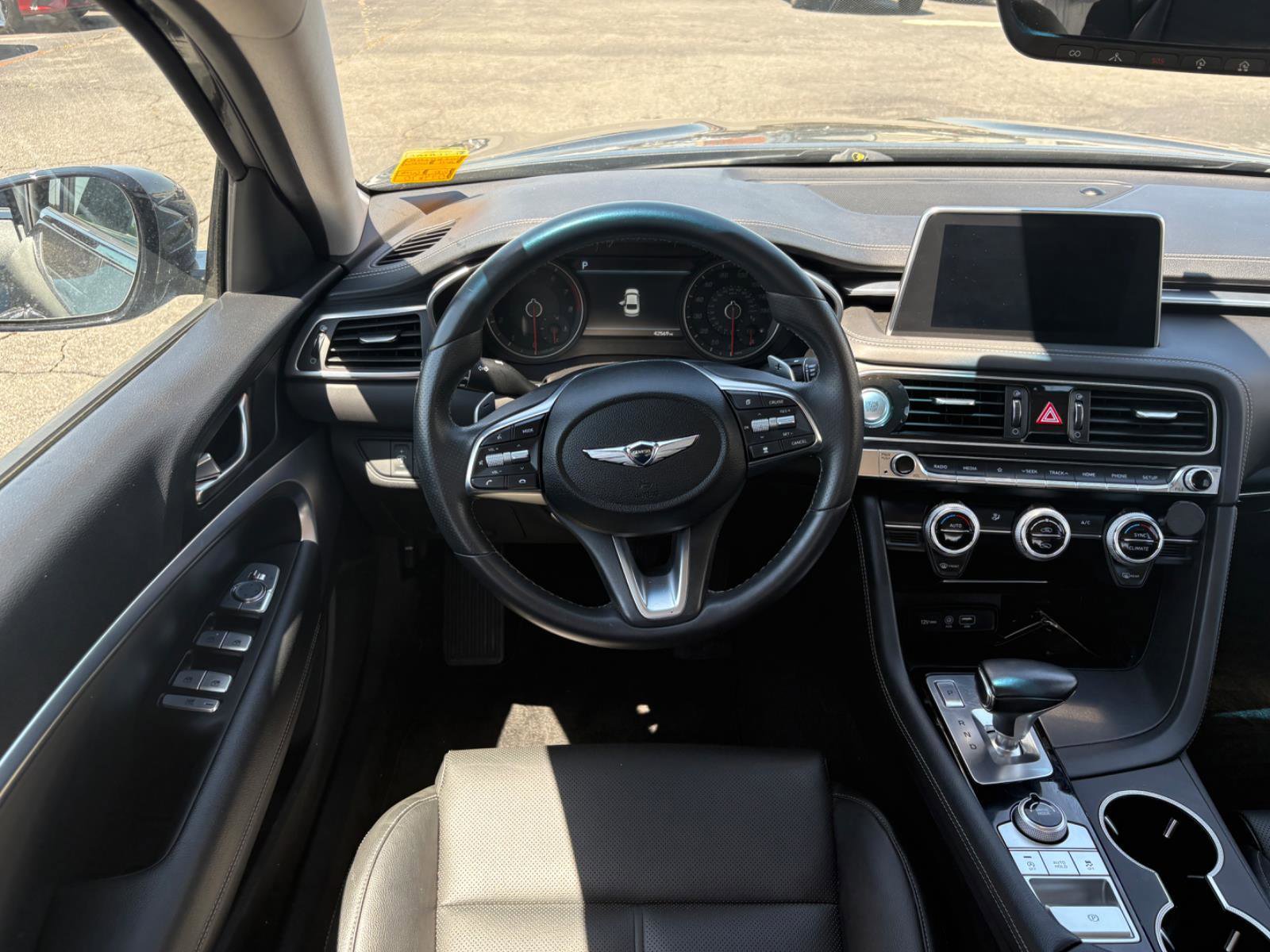 Used 2021 Genesis G70 2.0T image 22