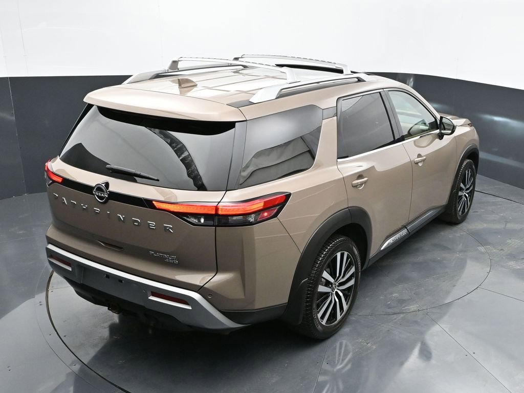 Used 2024 Nissan Pathfinder Platinum w/ Cargo Package image 29