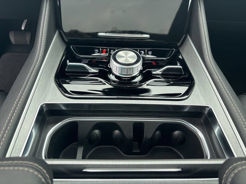 New 2026 Jeep Grand Wagoneer Limited AWD/4WD image 26