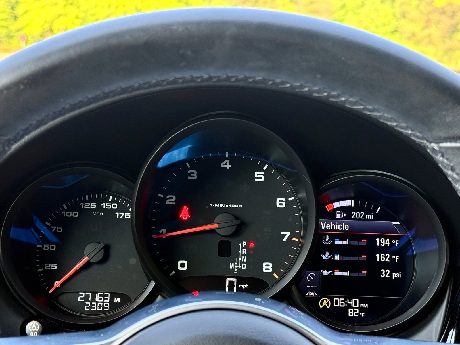 Used 2019 Porsche Macan AWD/4WD image 30