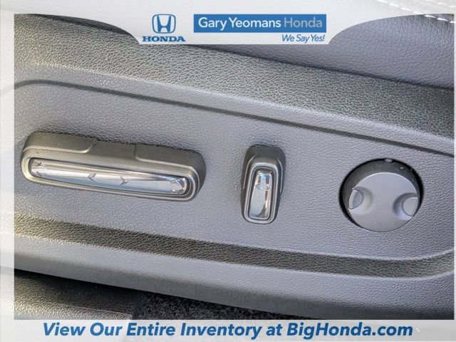 Certified 2025 Honda Pilot Touring image 25