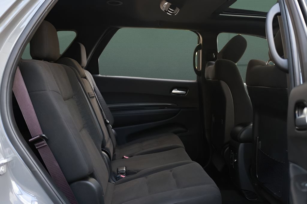 Used 2022 Dodge Durango SXT w/ Blacktop Package AWD/4WD image 22