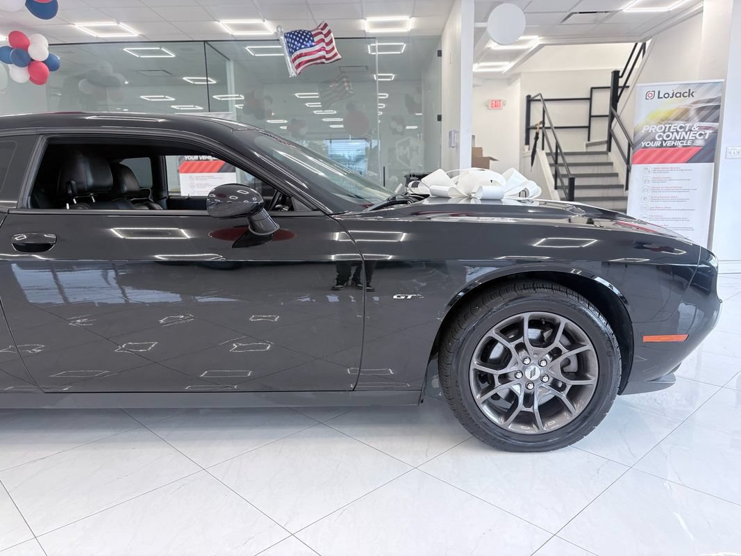 Used 2018 Dodge Challenger GT AWD/4WD image 9