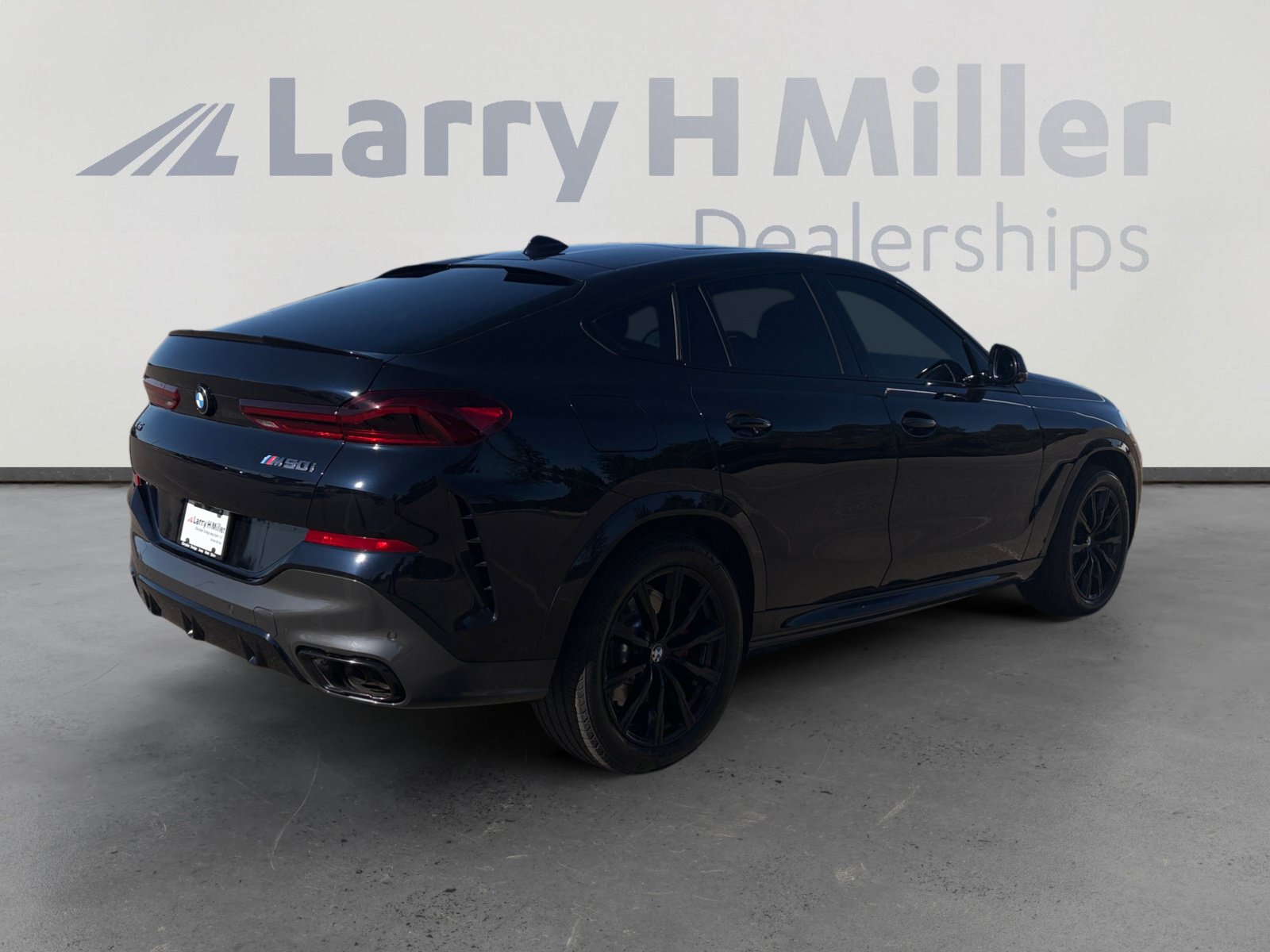 Used 2021 BMW X6 M50i w/ Dynamic Handling Package AWD/4WD image 6