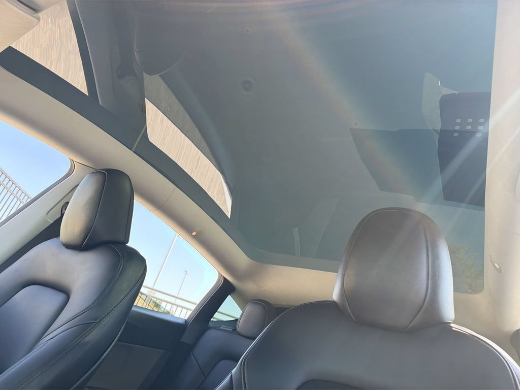 Used 2023 Tesla Model Y Long Range AWD/4WD image 16