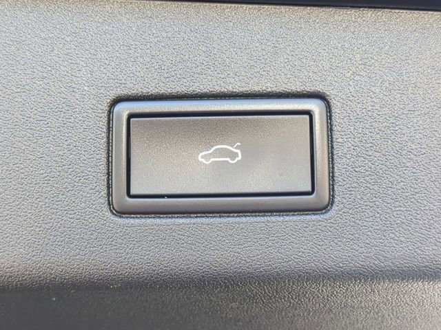 Certified 2023 Volkswagen ID.4 Pro S AWD/4WD image 10