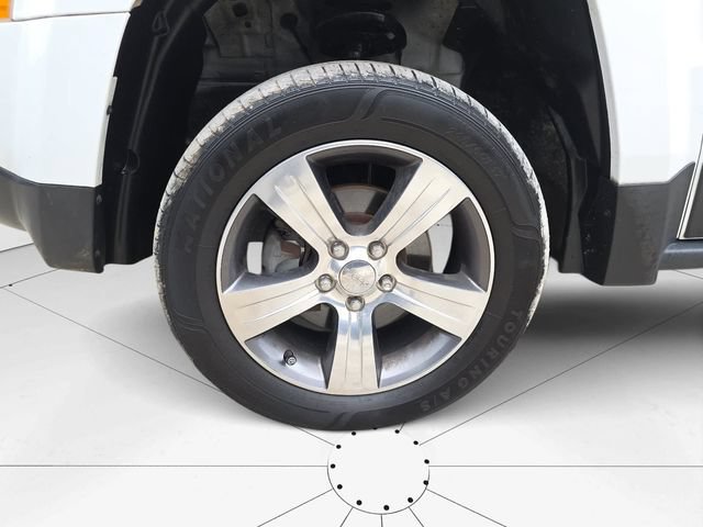 Used 2017 Jeep Patriot High Altitude FWD image 32