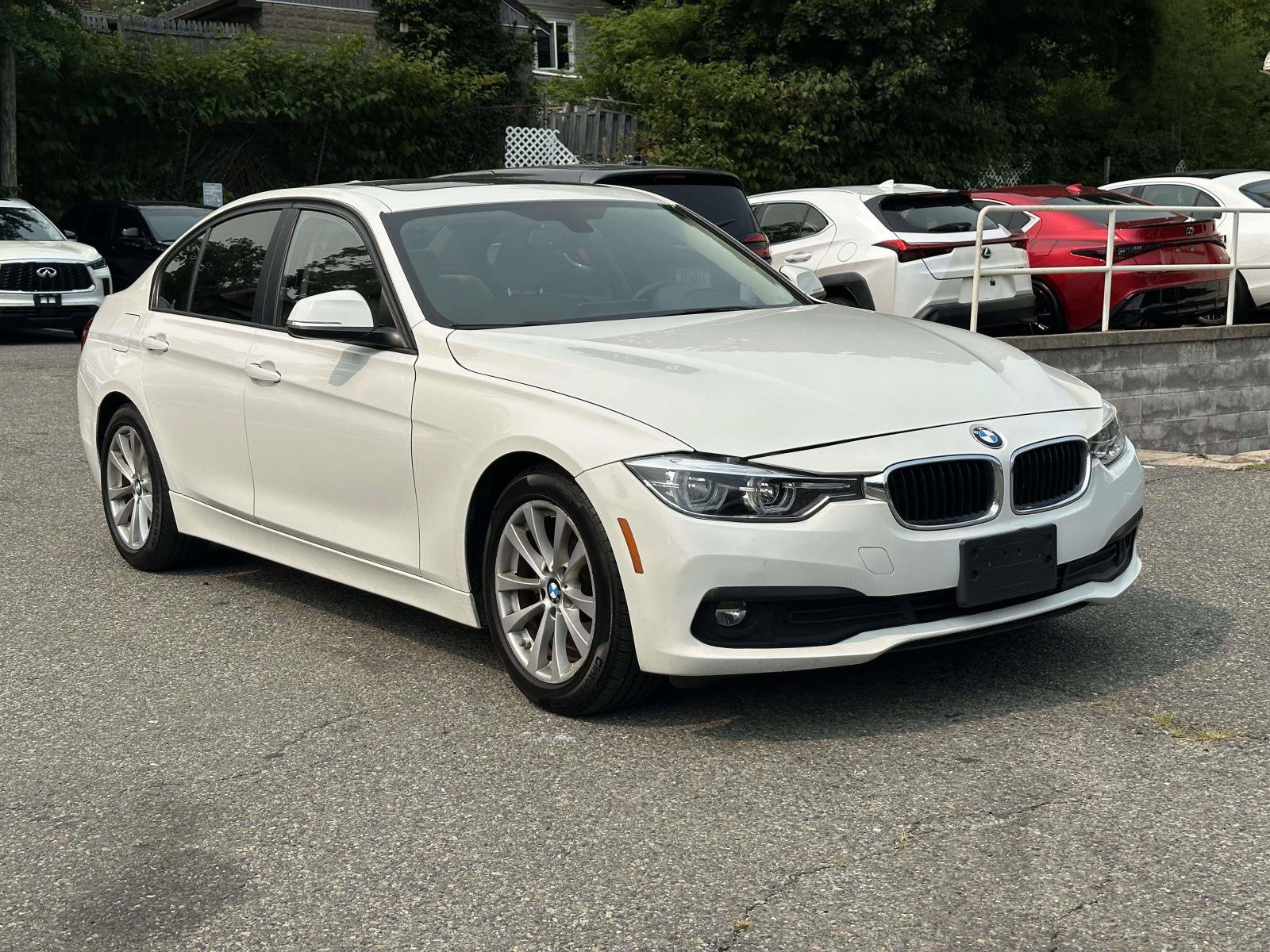 Used 2018 BMW 320i xDrive Sedan w/ Convenience Package
