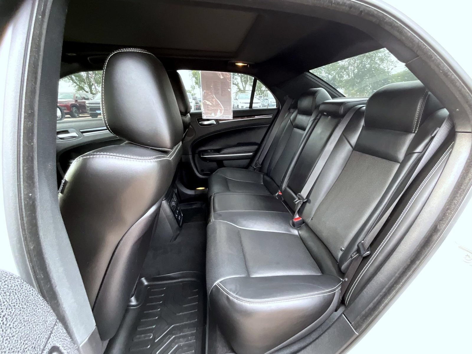 Certified 2022 Chrysler 300 S w/ Comfort Group RWD image 20