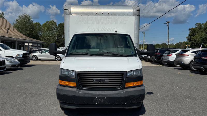 Used 2020 GMC Savana 3500 Extended w/ Driver Convenience Package RWD image 3