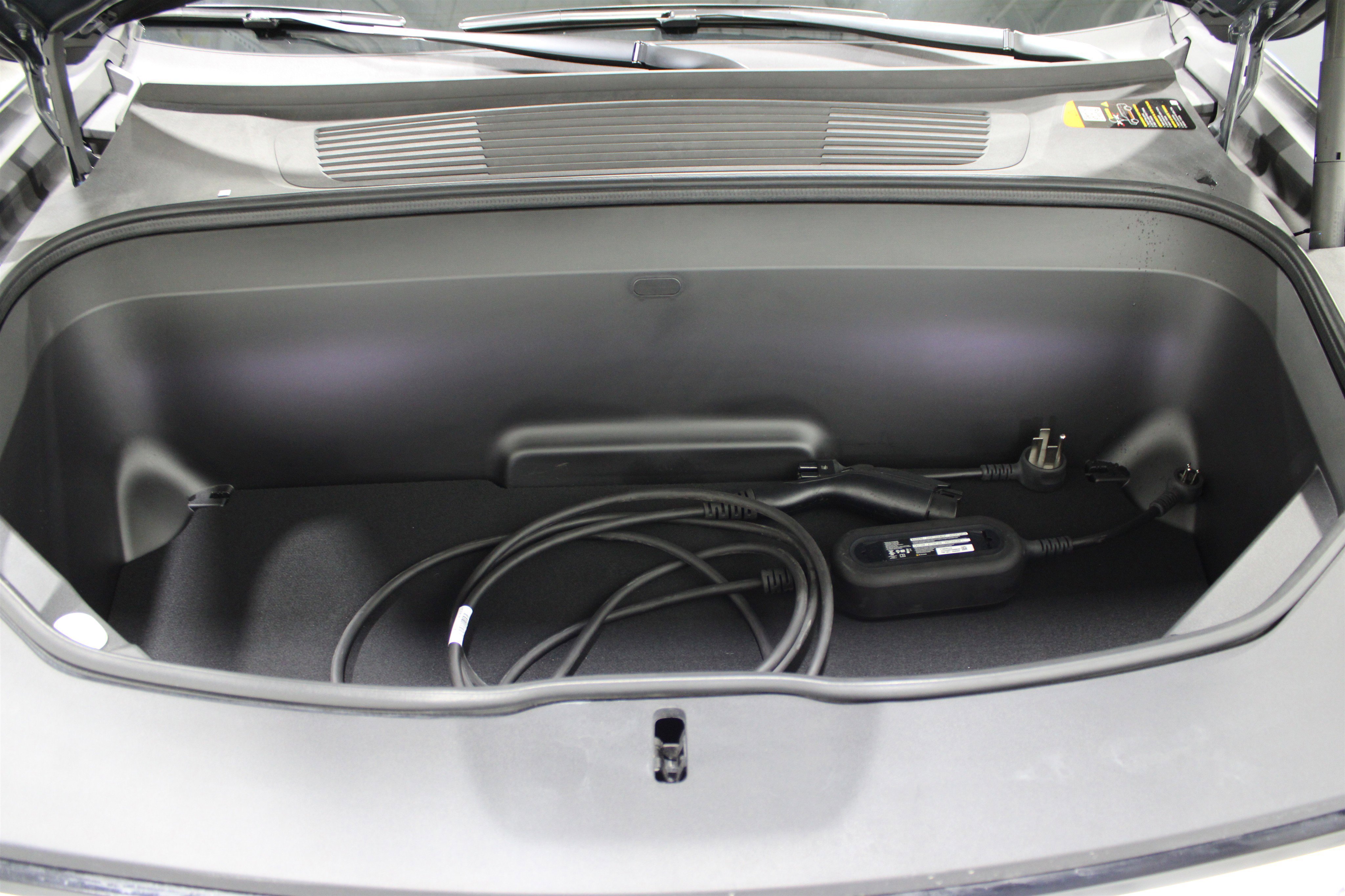 Used 2024 Rivian R1S Adventure image 42