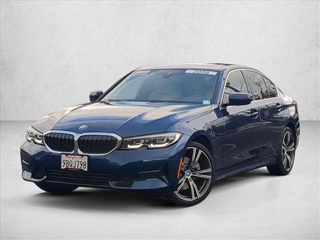 Used 2019 BMW 330i xDrive Sedan w/ Convenience Package image 1
