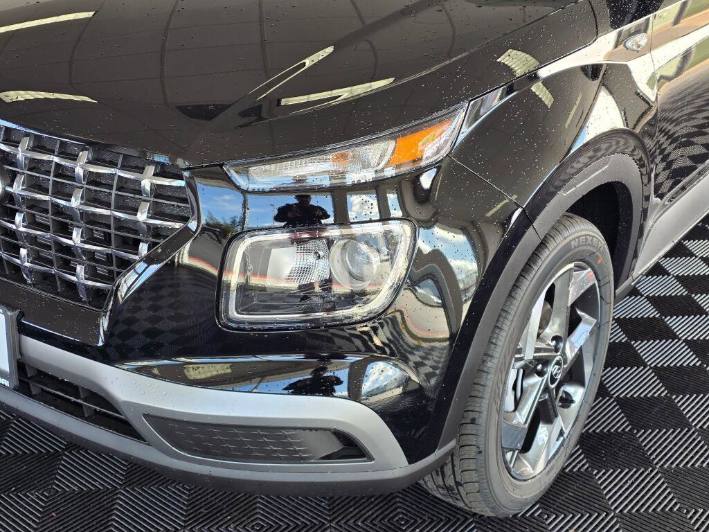 New 2026 Hyundai Venue SEL FWD image 9