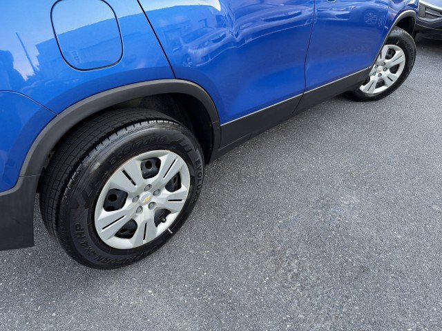 Used 2016 Chevrolet Trax LS FWD image 28