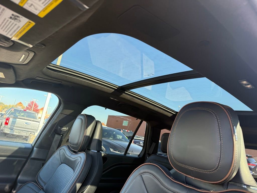 New 2025 Lincoln Aviator Black Label image 49