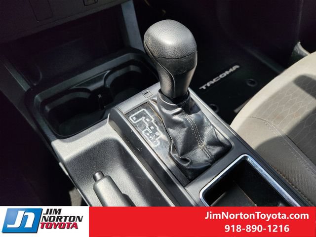 Used 2017 Toyota Tacoma SR RWD image 21