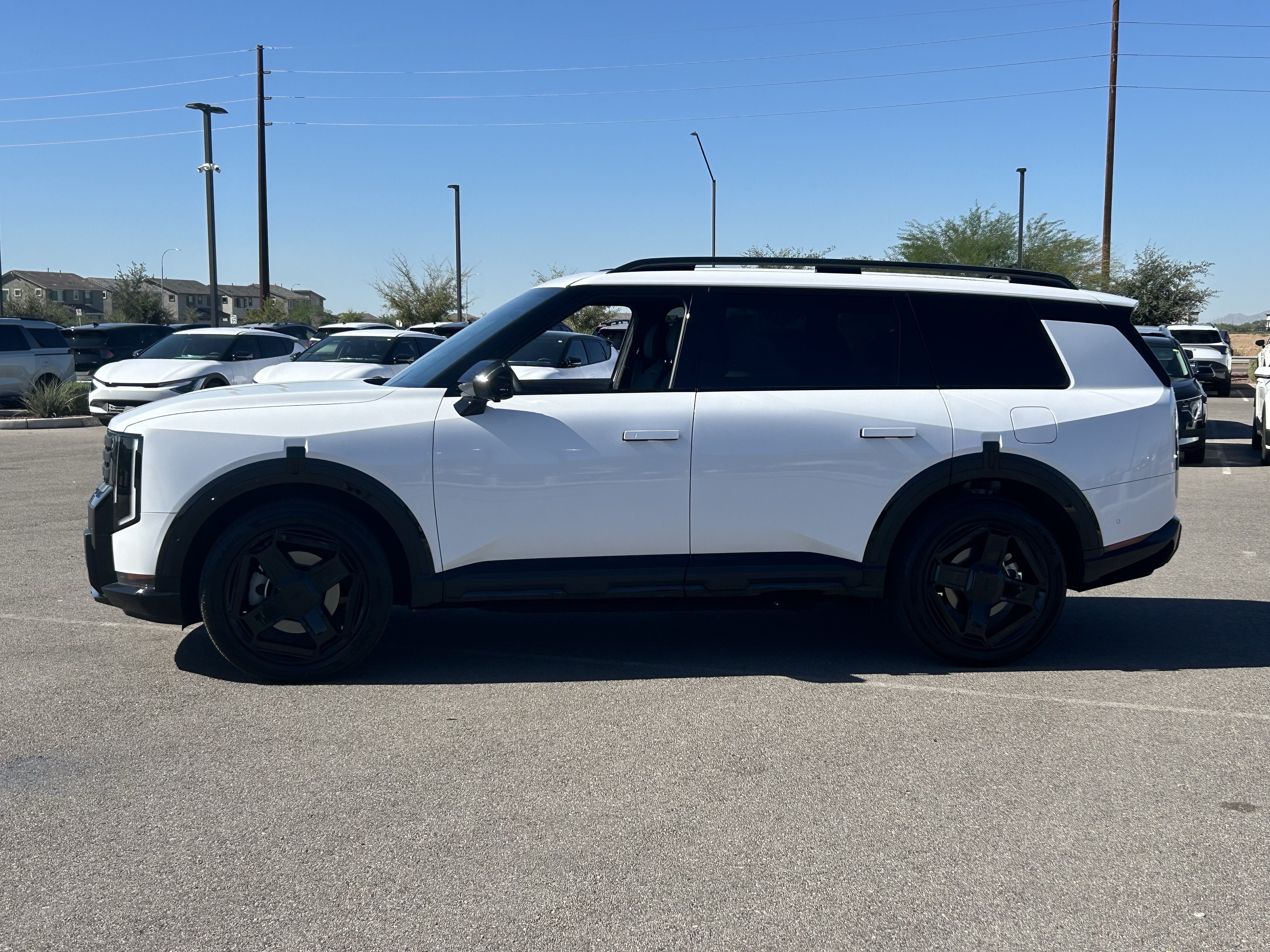 Certified 2027 Kia Telluride SX Prestige X-Line w/ Towing Package AWD/4WD image 2
