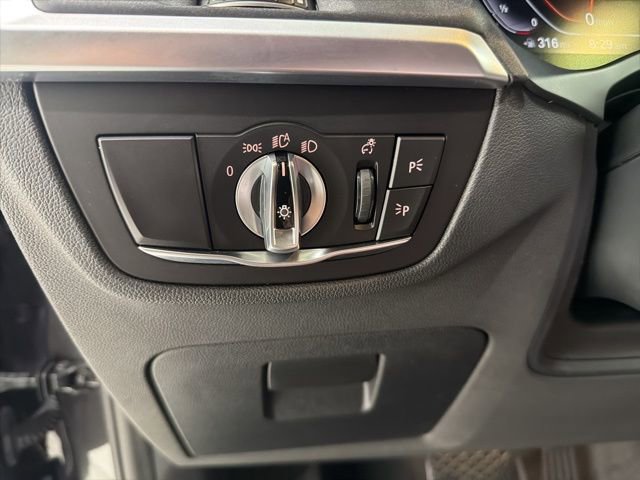 Certified 2023 BMW X4 xDrive30i w/ Premium Package image 12