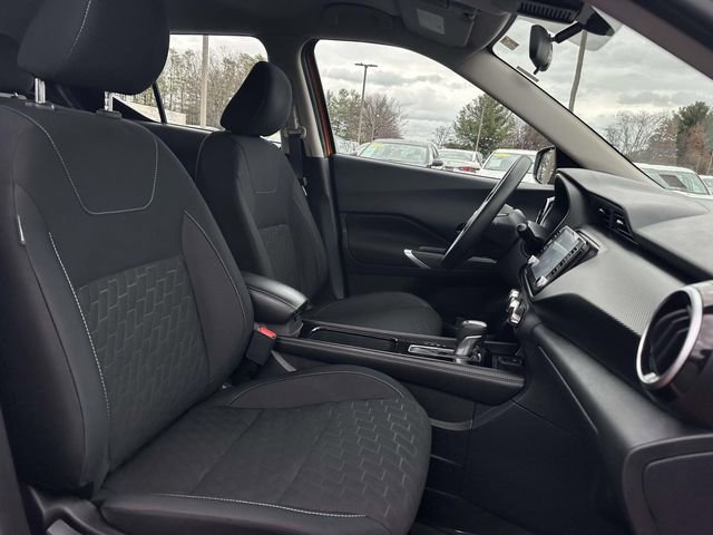 Used 2023 Nissan Kicks SV image 10