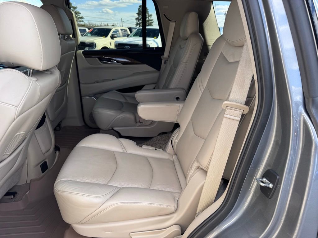 Used 2019 Cadillac Escalade Luxury image 33