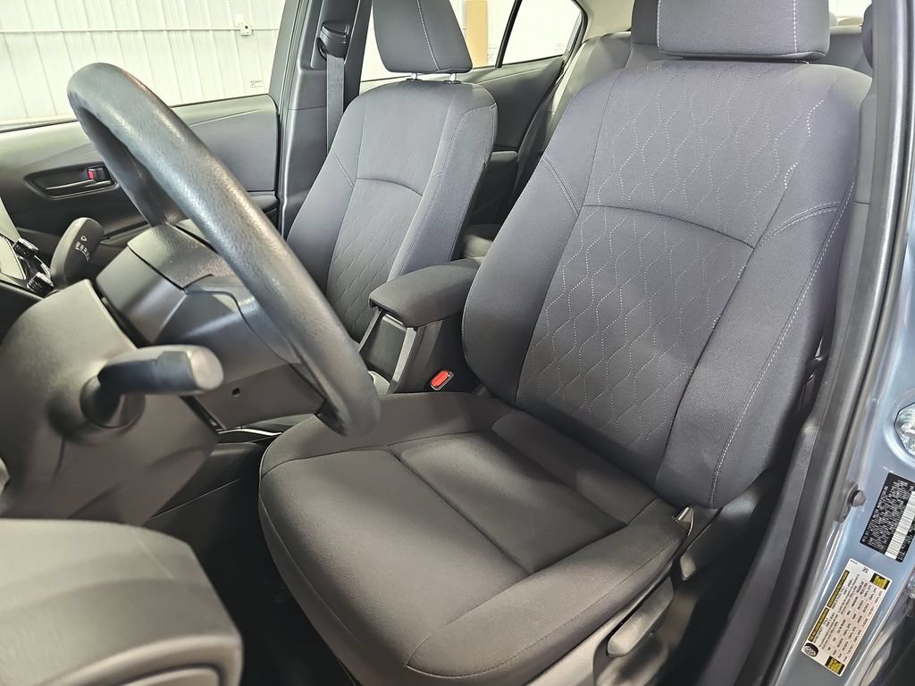 Used 2025 Toyota Corolla LE FWD image 14