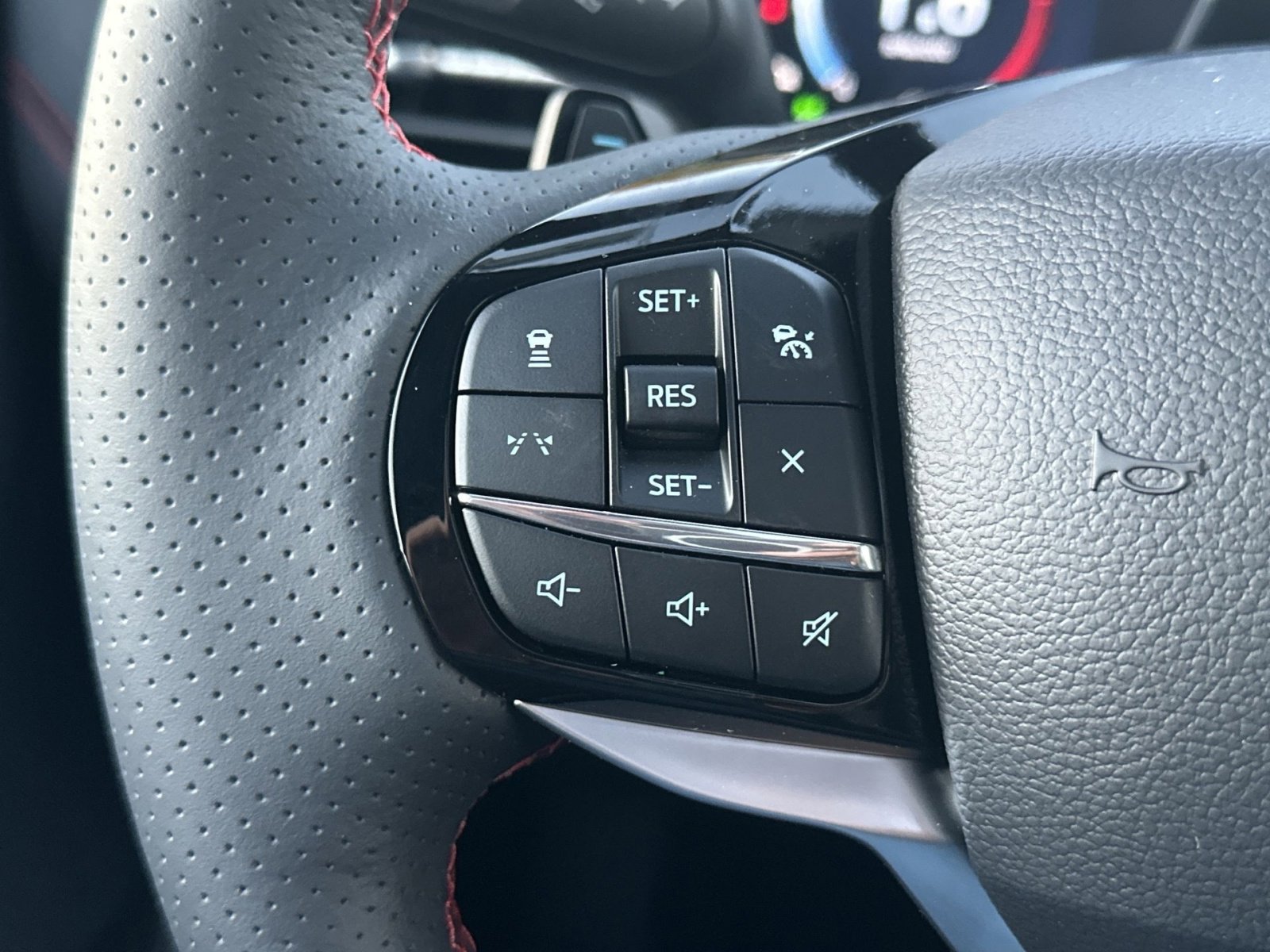 New 2026 Ford Explorer ST w/ Sun And Sound Package image 22