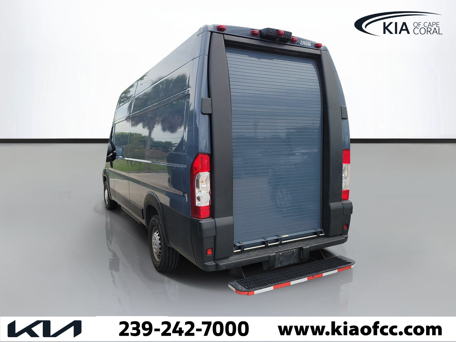 Used 2024 RAM ProMaster 3500 FWD image 4