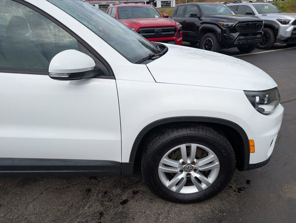 Used 2017 Volkswagen Tiguan S AWD/4WD image 10