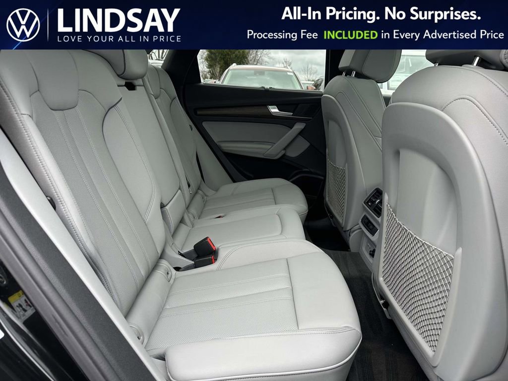 Used 2024 Audi Q5 e Premium Plus w/ Premium Plus Package image 13