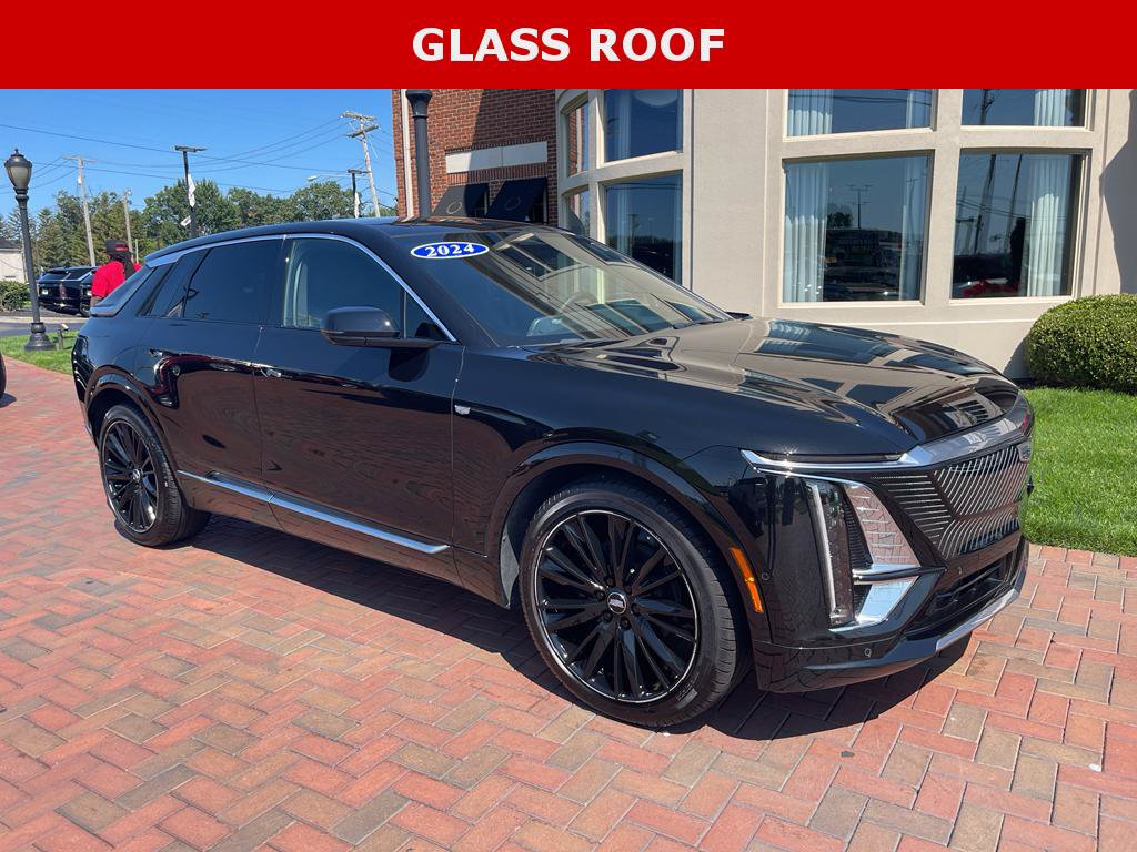 Used 2024 Cadillac Lyriq Luxury AWD/4WD image 5
