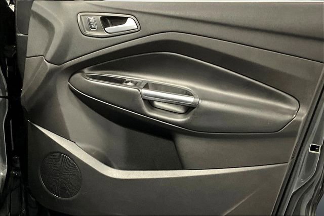 Used 2018 Ford Escape SEL image 25