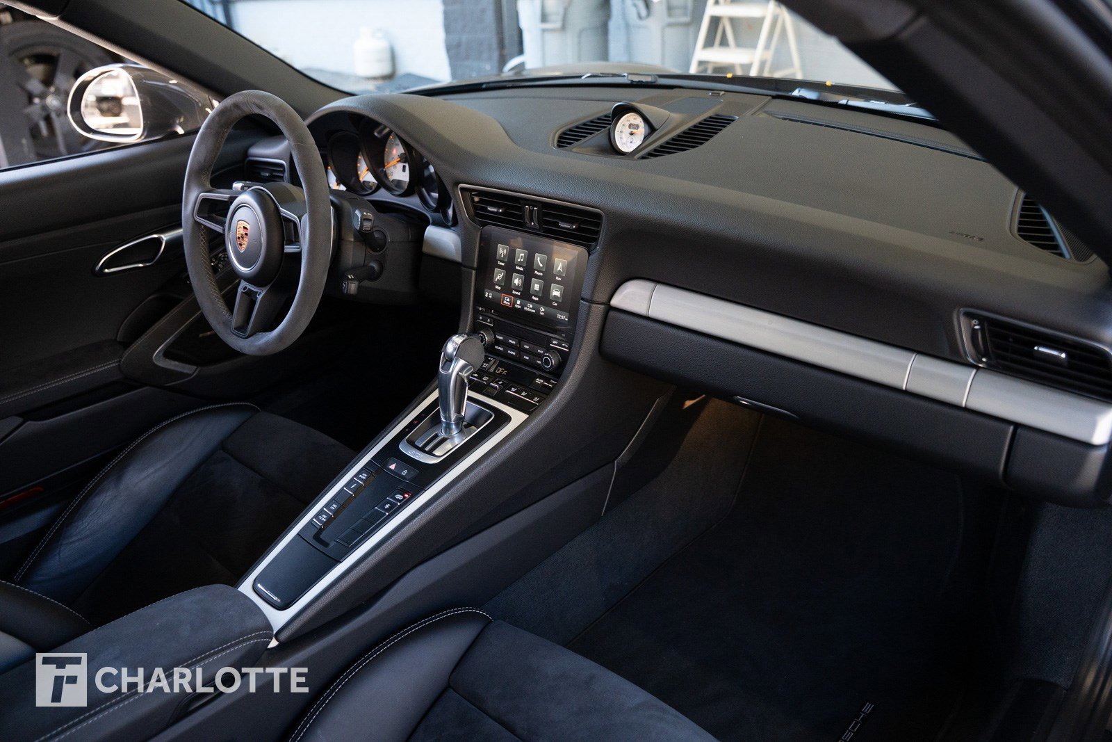 Used 2019 Porsche 911 GT3 RWD image 28