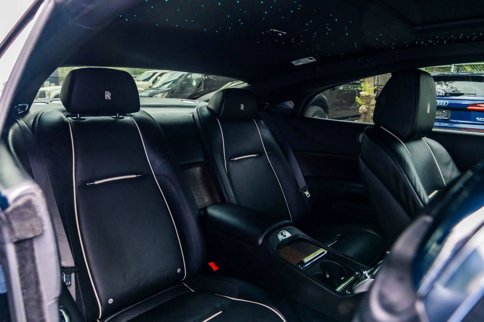 Used 2015 Rolls-Royce Wraith RWD image 36