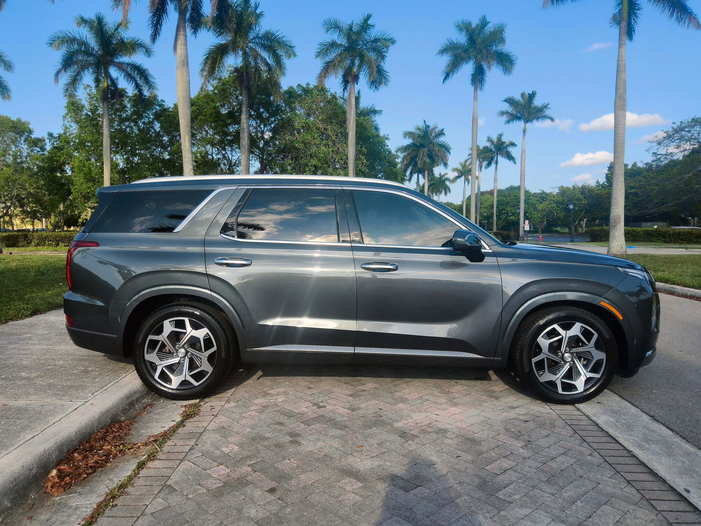 Used 2022 Hyundai Palisade Calligraphy w/ Cargo Package FWD image 19