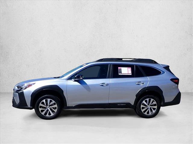 Certified 2025 Subaru Outback Premium AWD/4WD image 2