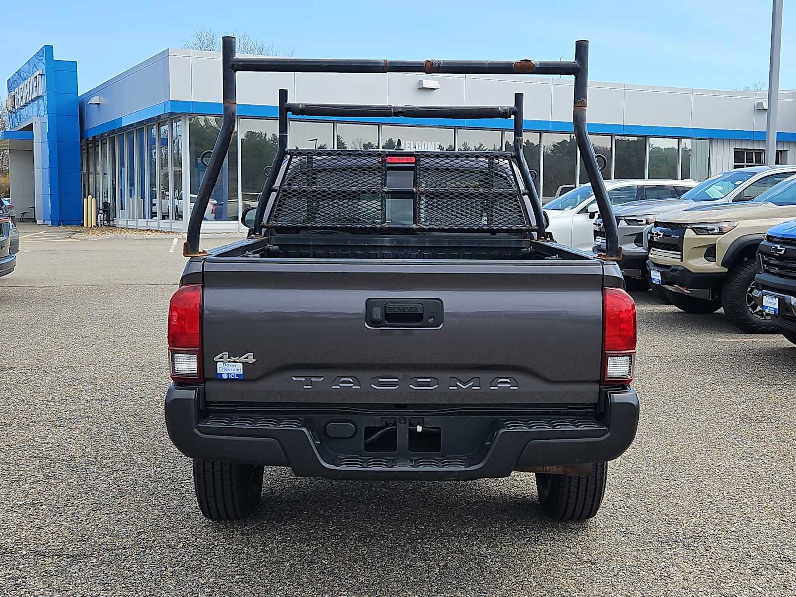 Used 2022 Toyota Tacoma SR image 5