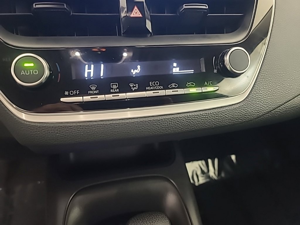 Used 2024 Toyota Corolla LE FWD image 35