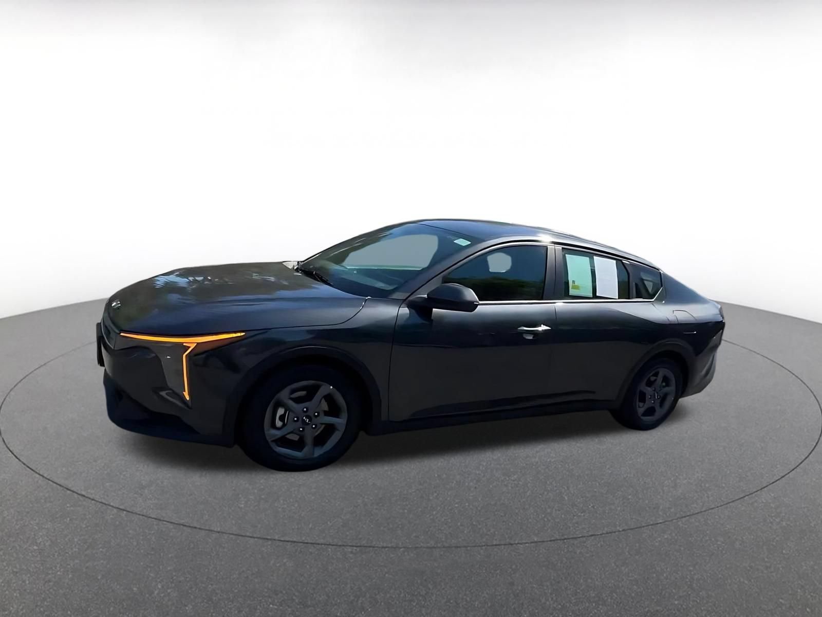 Used 2025 Kia K4 FWD image 7