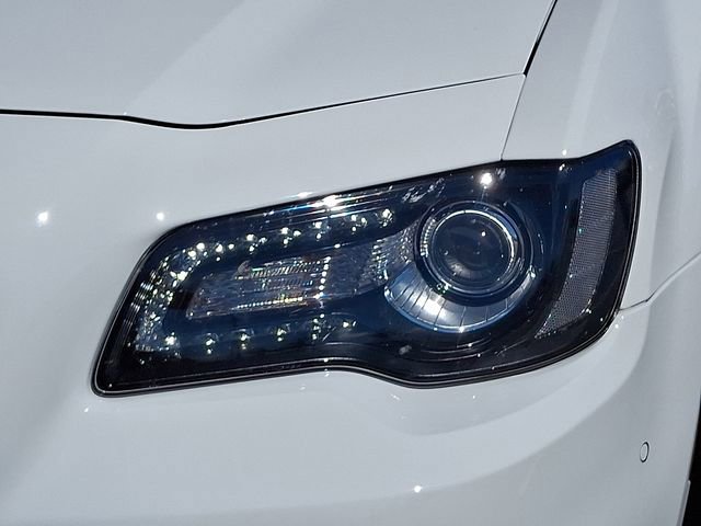 Used 2023 Chrysler 300 Touring L w/ Popular Equipment Group image 9