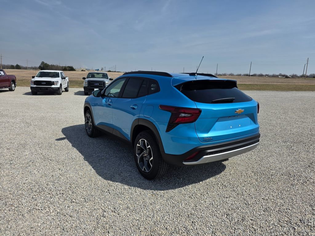 New 2026 Chevrolet Trax LT FWD image 5