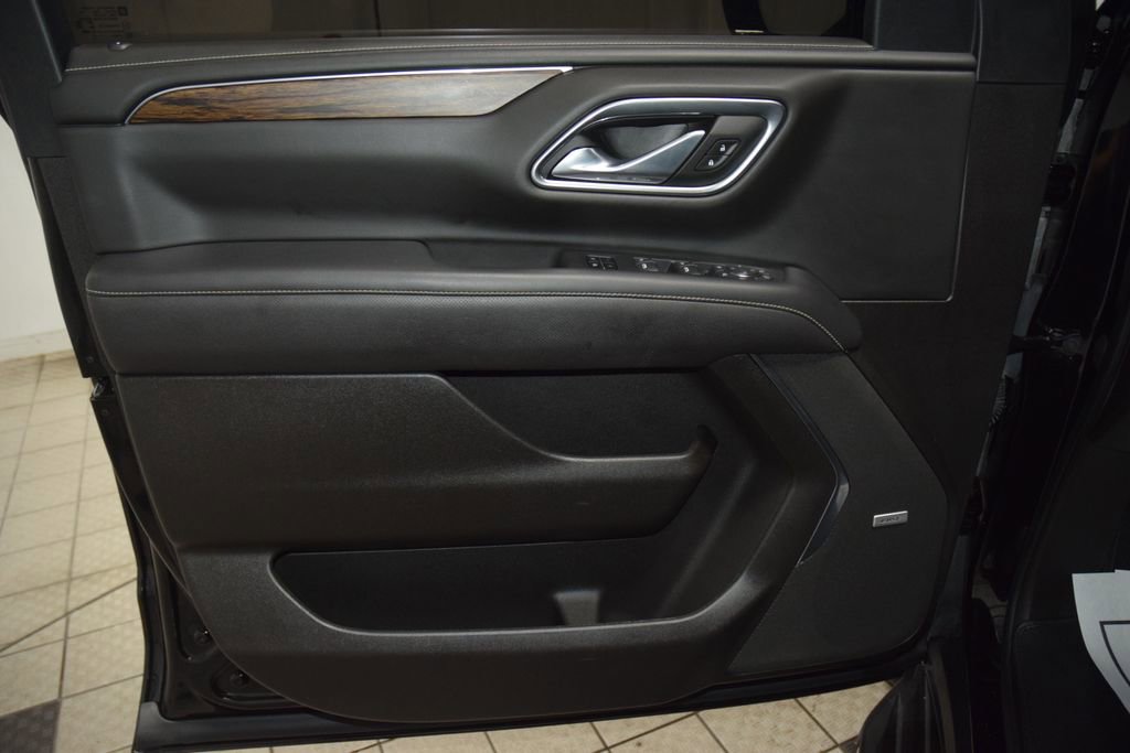 Used 2021 Chevrolet Tahoe Premier AWD/4WD image 48