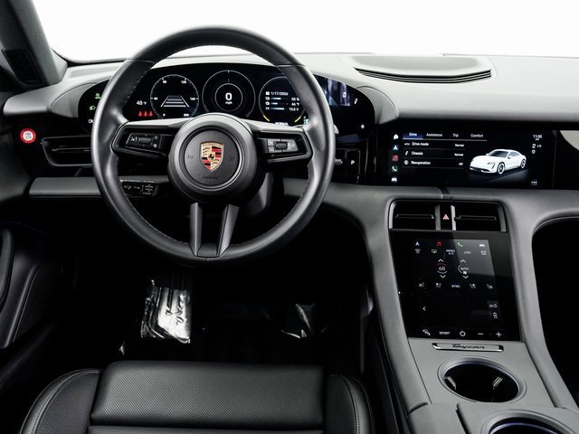 Used 2024 Porsche Taycan image 18