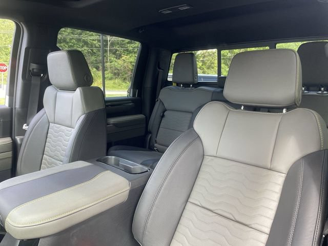 New 2026 Chevrolet Silverado 2500 ZR2 AWD/4WD image 11