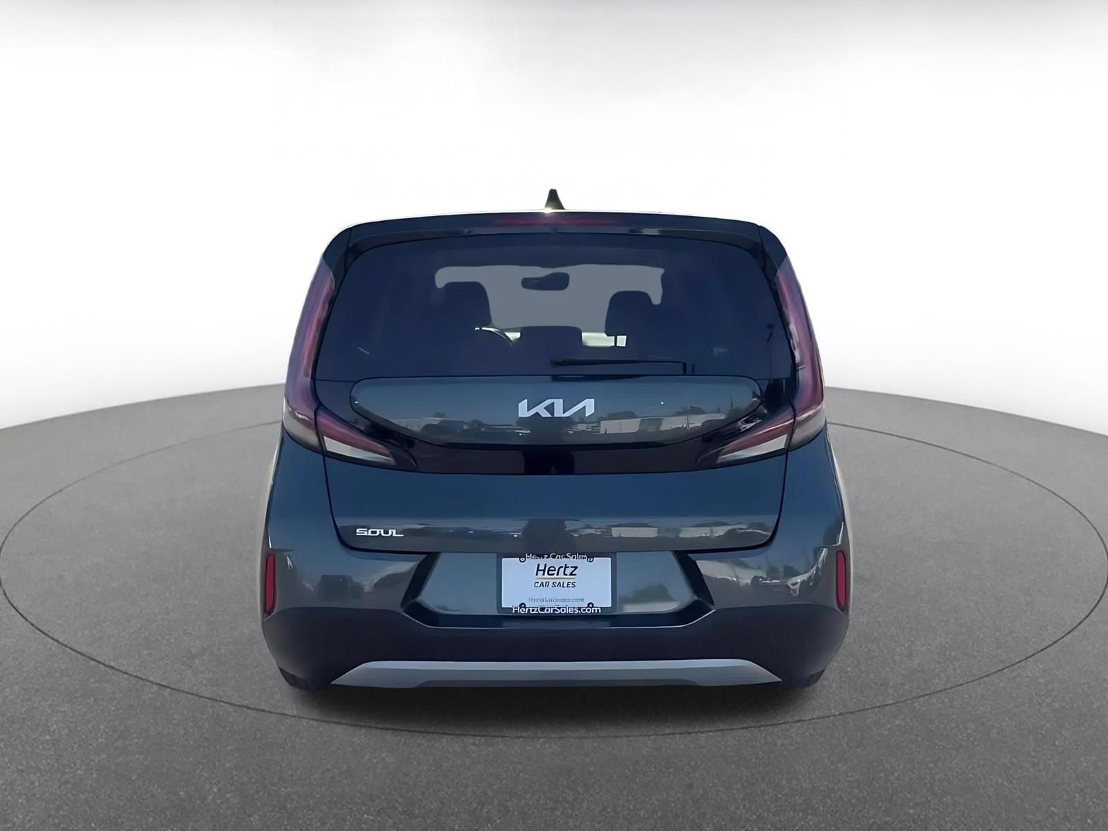 Used 2025 Kia Soul LX w/ LX Technology Package FWD image 12