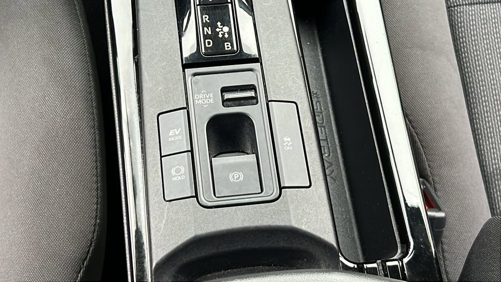 Used 2024 Toyota Prius LE image 22